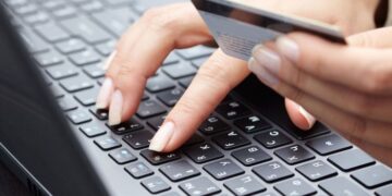 Что представляет собой чарджбек при мошенничестве: основные сведения