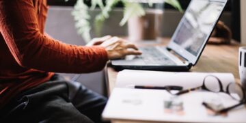 Sentiment analysis and its features: which platform to use for tracking