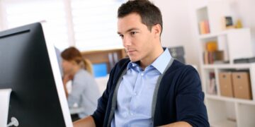 Ідеї пошуку співробітників із використанням платформи clinics-up