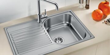 Мийка кухонна з нержавіючої сталі: переваги та установка