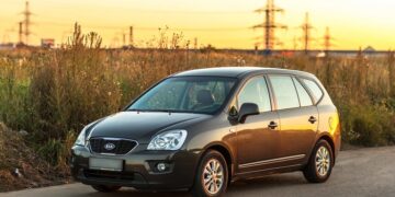 Что нужно знать о выборе накладки на бампер для Kia Carens