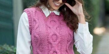 Вязаные жилетки: достоинства, виды и выбор