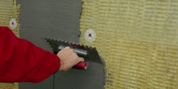 Клей для утеплителя: основные требования и критерии выбора