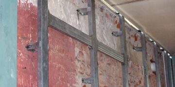 Профілі під гіпсокартон: основні види, переваги та правила встановлення