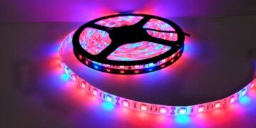 Світлодіодна стрічка для рослин: нова перспективна технологія вирощування