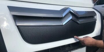 Для чего устанавливается зимняя решетка радиатора автомобиля