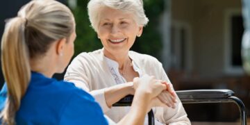 Пансіонат для літніх людей в Києві: сучасні послуги та професійний догляд