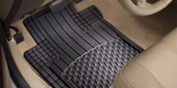 Почему в машину необходим комплект ковриков