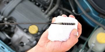 Как определить, что пора менять моторное масло