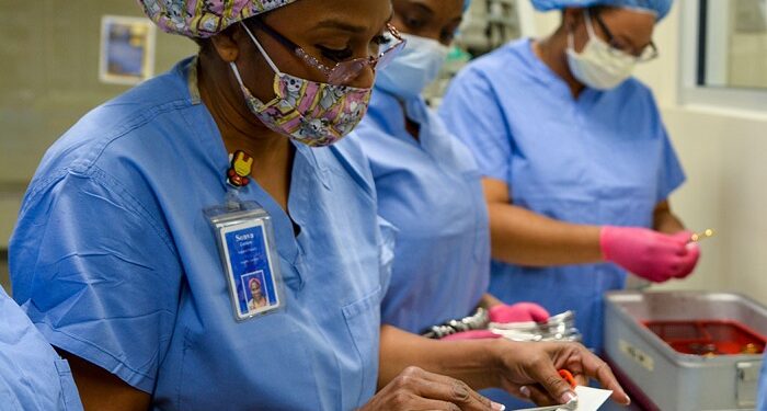 Сколько зарабатывает Sterile Technician в Америке