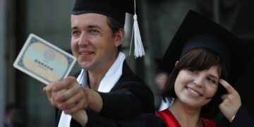 Вартість вищої освіти в Україні, переваги та правила вступу