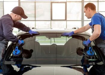 Автомобильное стекло: требования, выбор и замена автомобильное стекло Киев