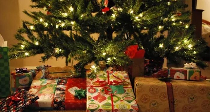 Новорічні подарунки: переваги, різновиди та вибір